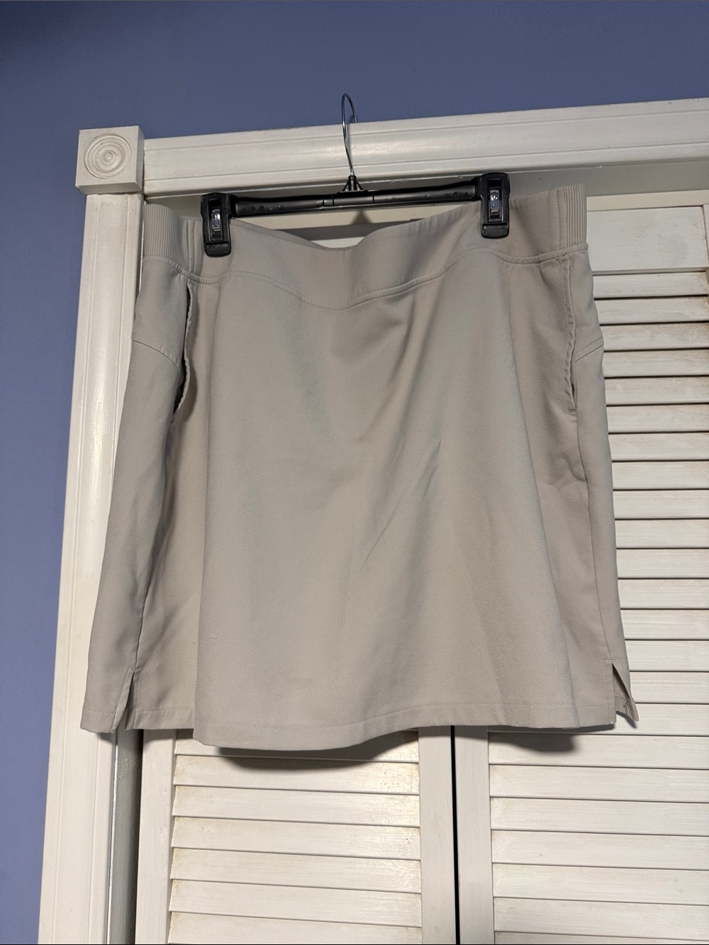 32 Degrees Light Gray Mini Skirt with Side Slits